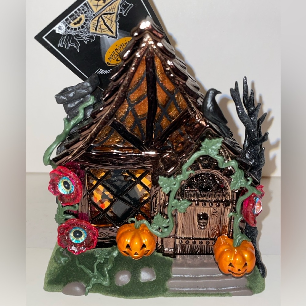 Bath & Body Works Haunted House Halloween Wallflower Plug Discontinued New - Picture 2 of 11